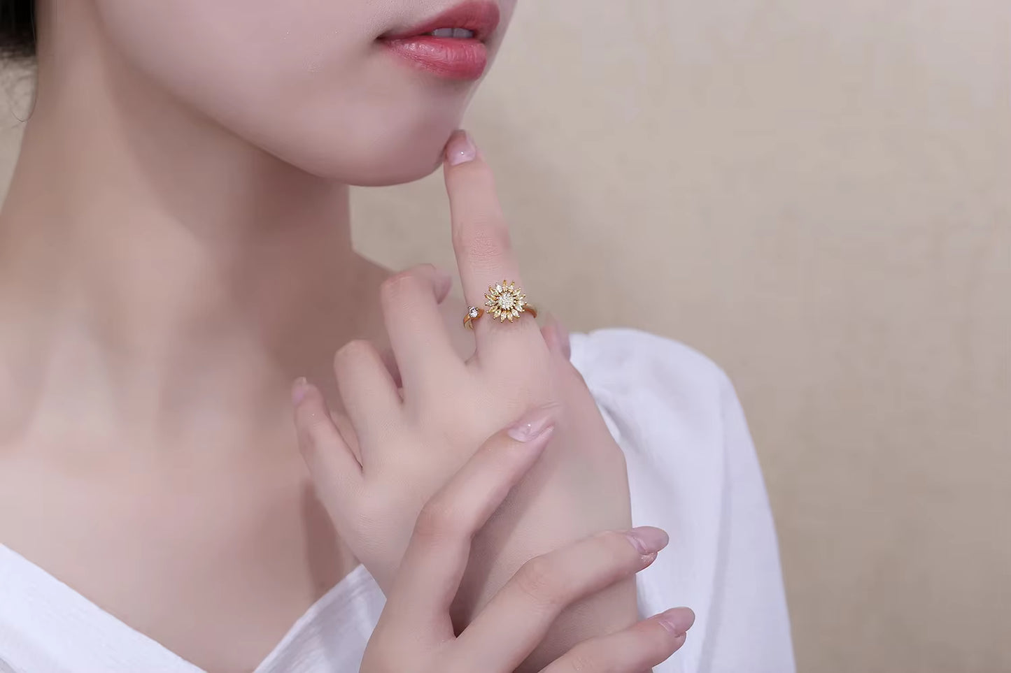 Aura Solar Bloom Ring (Pago contra entrega)